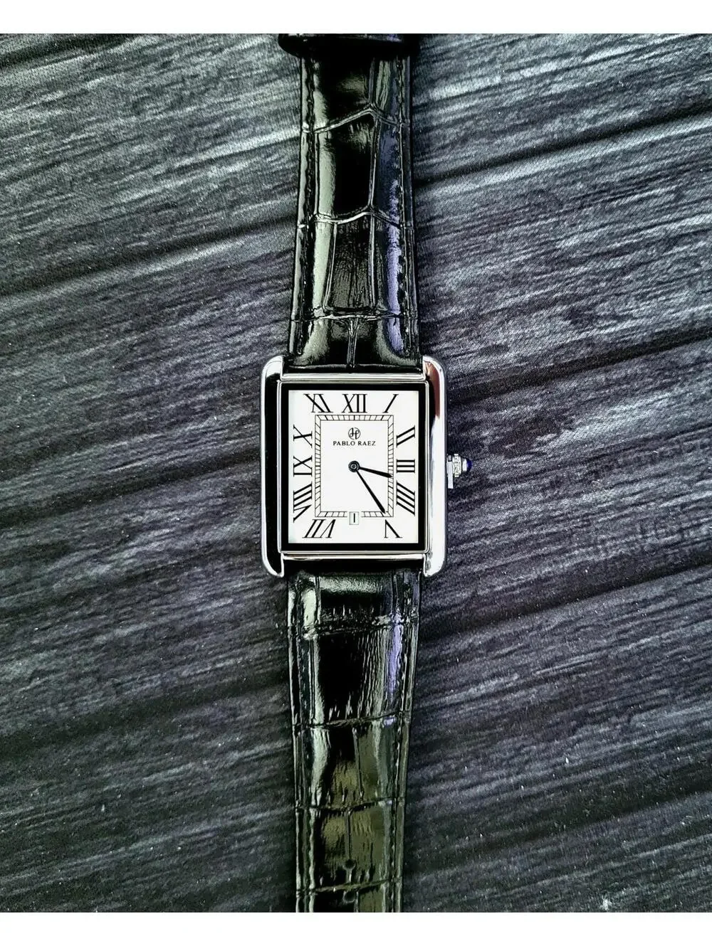 Pablo‎ Raez Mens Silver Tank Swiss Style Watch 40mm Large
